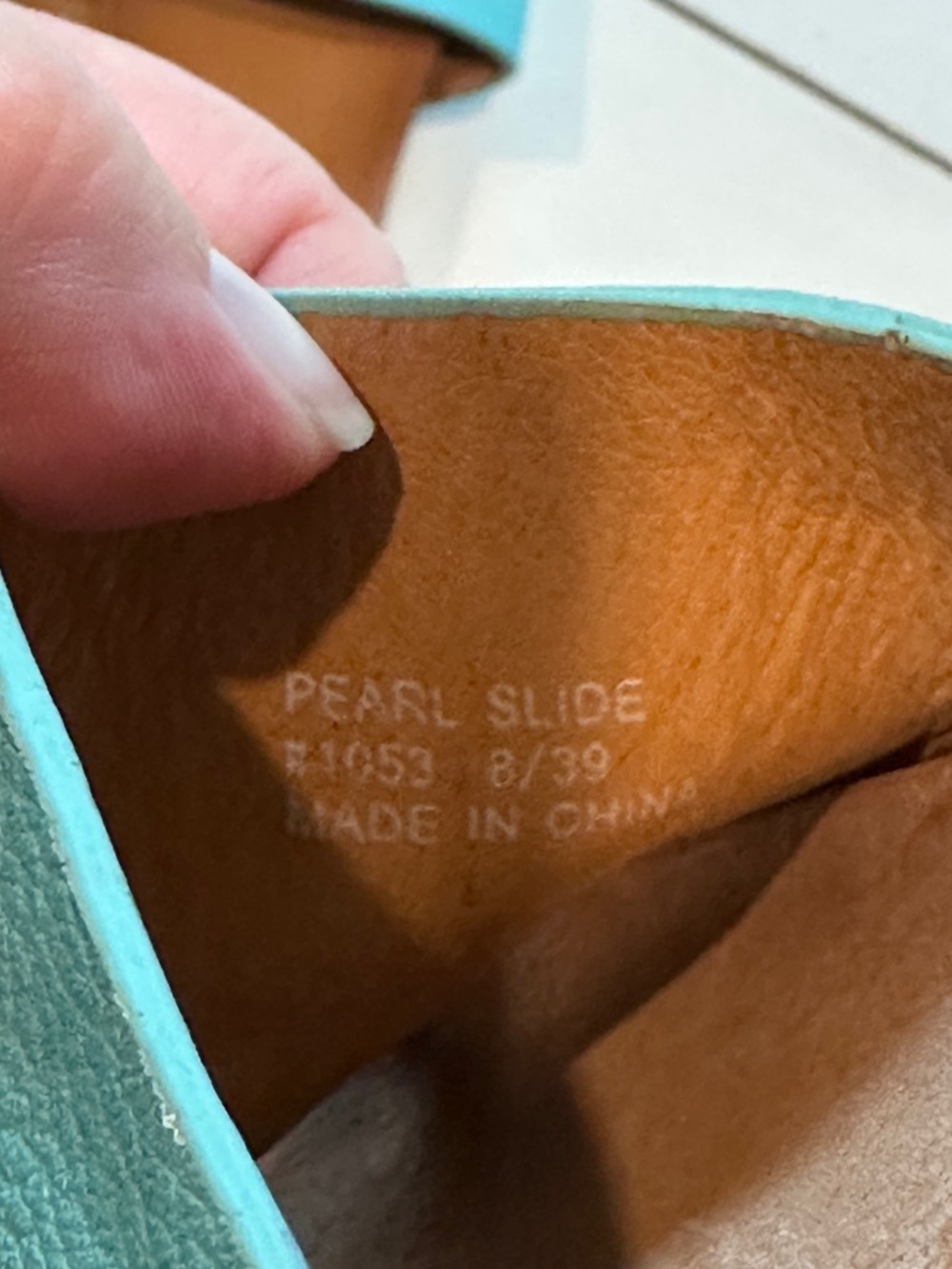 Seven7 Womens Turquoise Pearl Slide Sandals Cushioned Casual Summer - Picture 4 of 4
